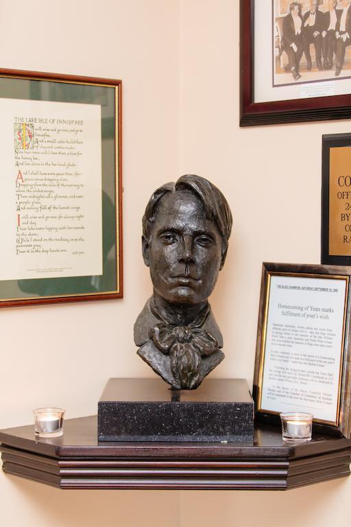 The Yeats County Inn Hotel Tubbercurry Buitenkant foto