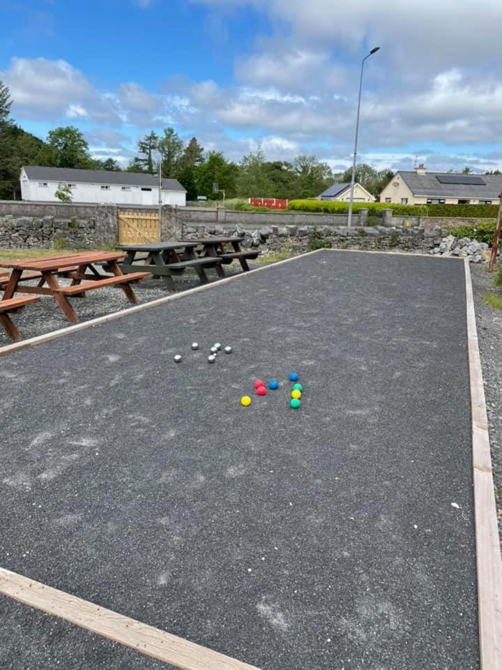The Yeats County Inn Hotel Tubbercurry Buitenkant foto