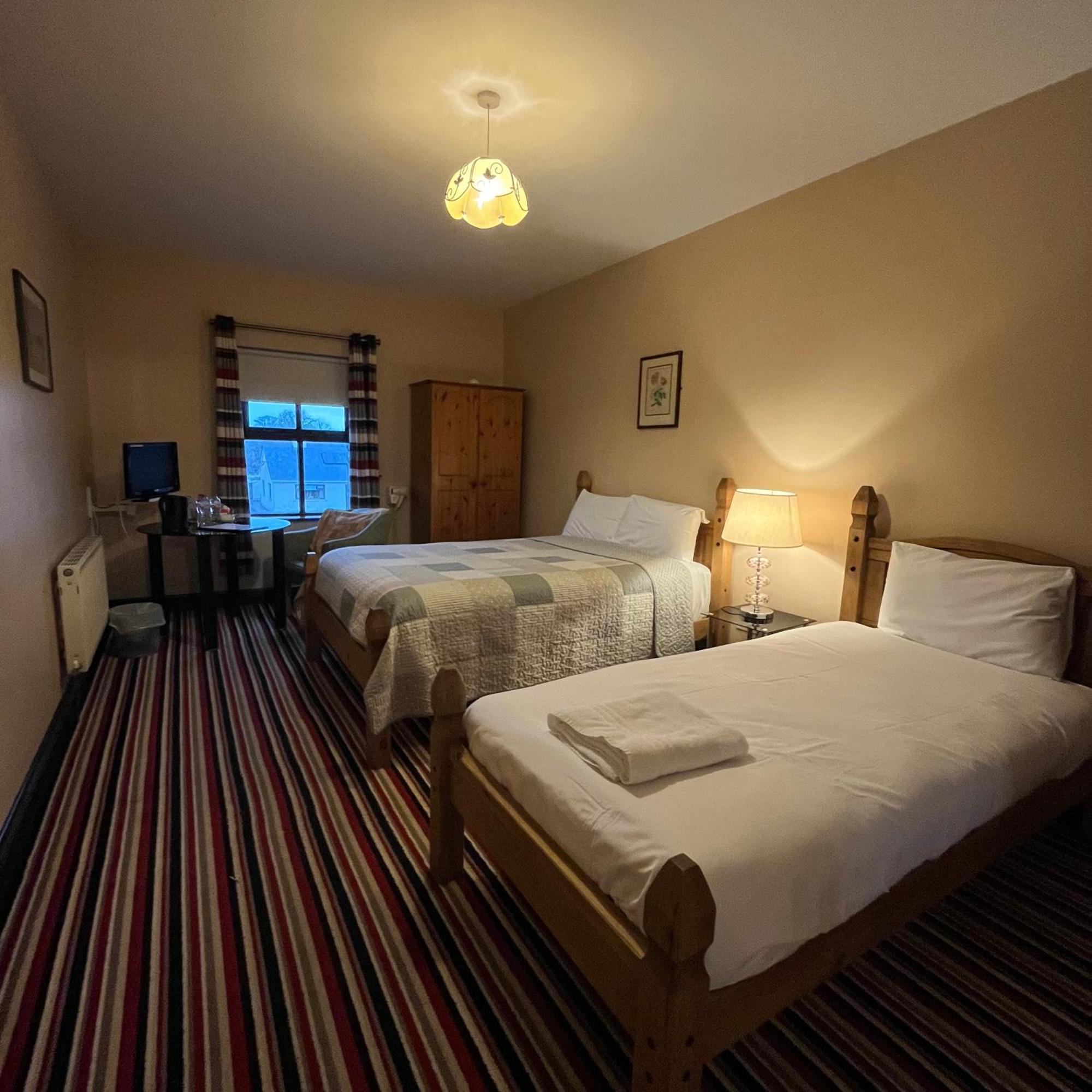 The Yeats County Inn Hotel Tubbercurry Buitenkant foto