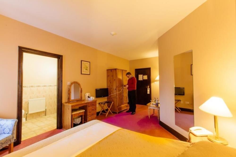 The Yeats County Inn Hotel Tubbercurry Buitenkant foto